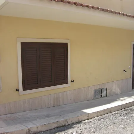 Holiday home Casa Vacanze Le Rose Marina di Ragusa